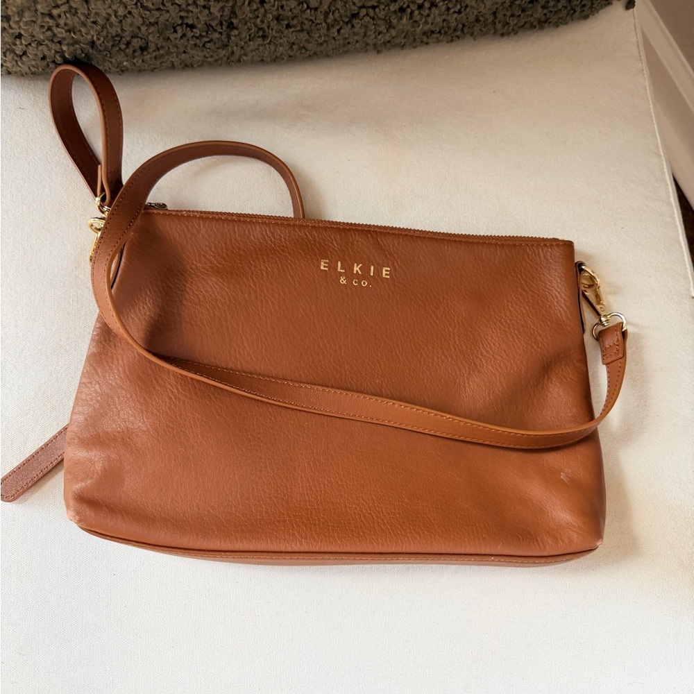 Elkie and Co Tan Leather Crossbody Bag